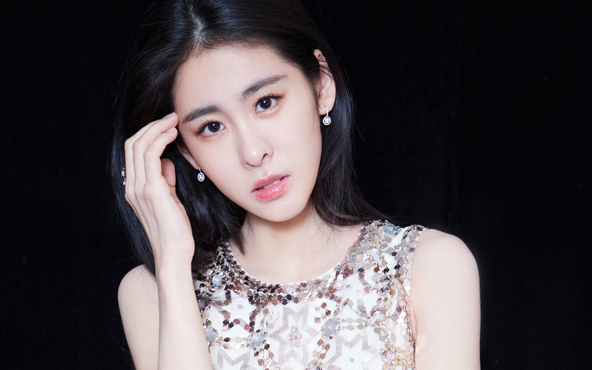 AYX GAMING-英超豪门争锋:场场硬碰硬,精彩纷呈,英超豪门六大豪门