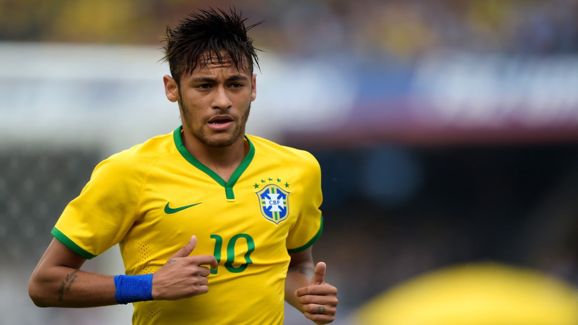 “西甲激烈争夺,豪门血拼,悬念不断”,豪门三强挥金如土,赚足流量的西甲联赛迎来新伙伴